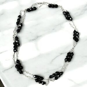 ✅Vintage 80’s Faceted Black Beaded, antique silver chain necklace 🖤🩶